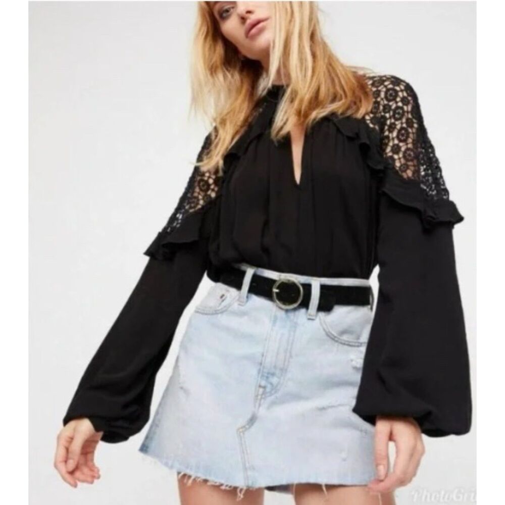 EUC Free People Black Lace Ruffle Cold Shoulder Flowy Top S